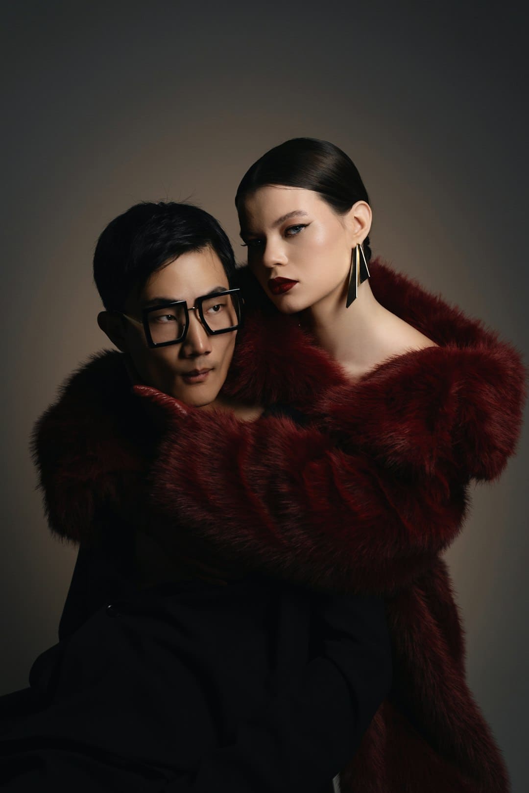 《与晋长安》男女主分别是谁？